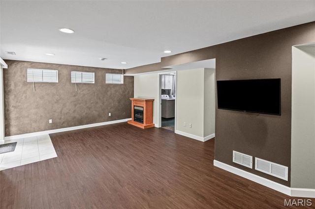 2423 Shiva Court, Ballwin, MO 63011