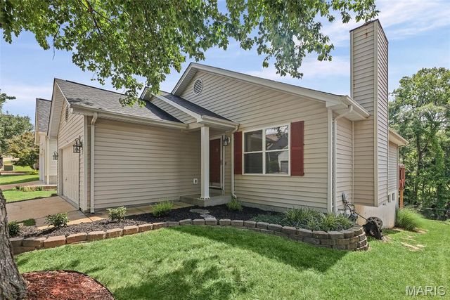 2423 Shiva Court, Ballwin, MO 63011