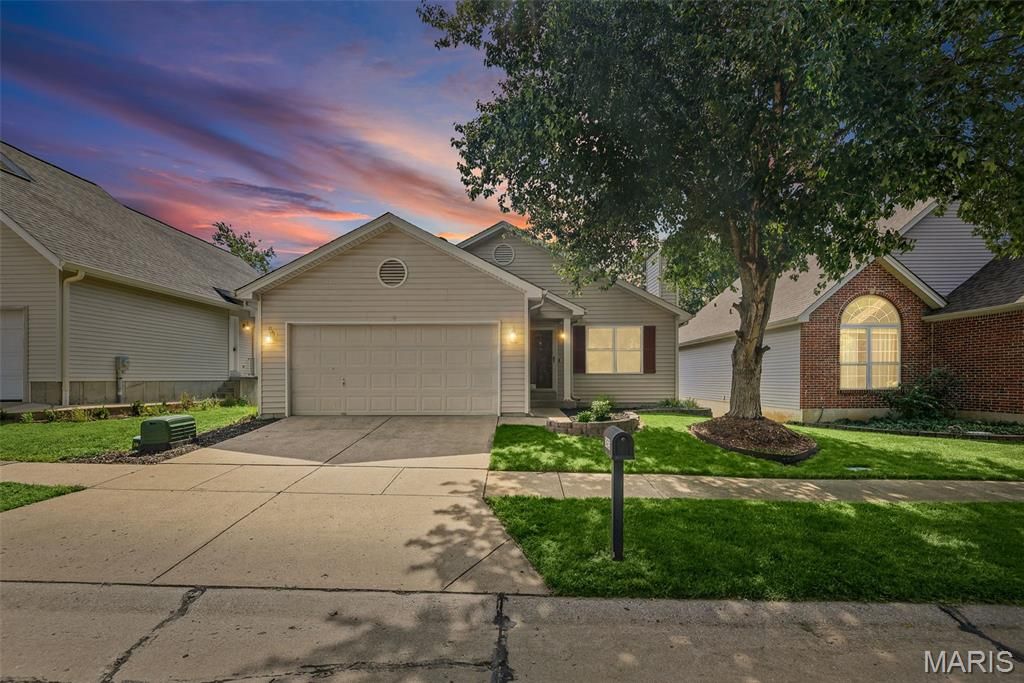 2423 Shiva Court, Ballwin, MO 63011