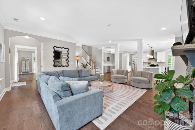 1824 Laveta Road, Charlotte, NC 28269