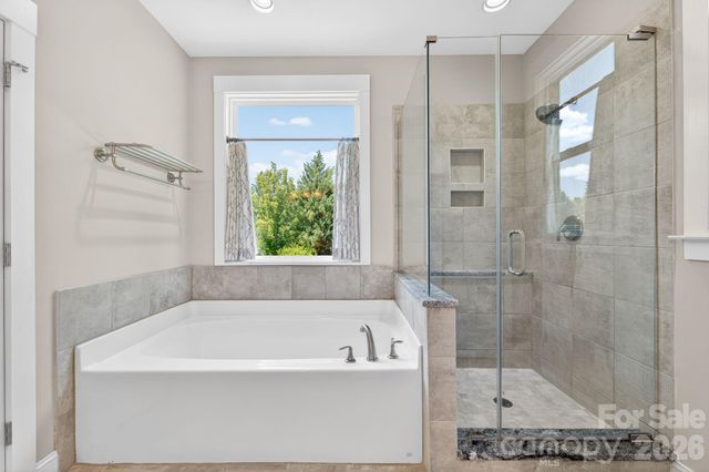 1824 Laveta Road, Charlotte, NC 28269