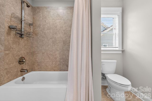 1824 Laveta Road, Charlotte, NC 28269