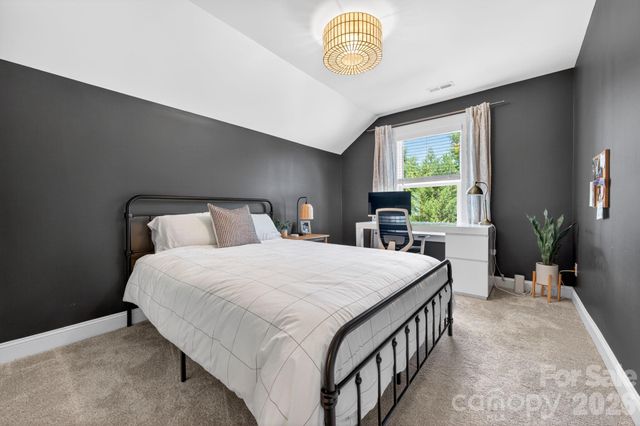 1824 Laveta Road, Charlotte, NC 28269
