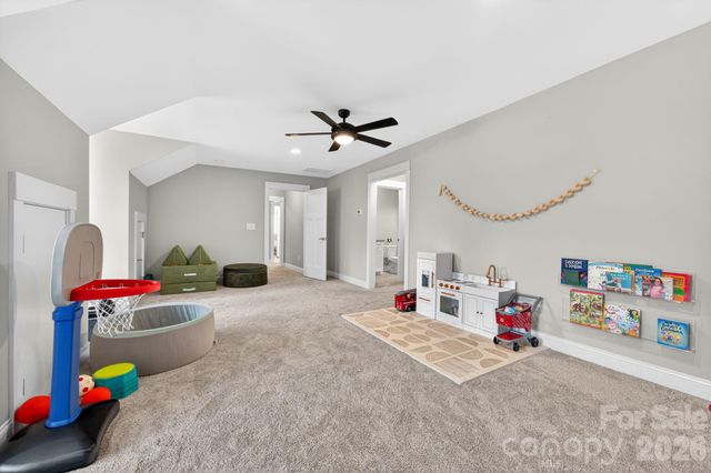 1824 Laveta Road, Charlotte, NC 28269