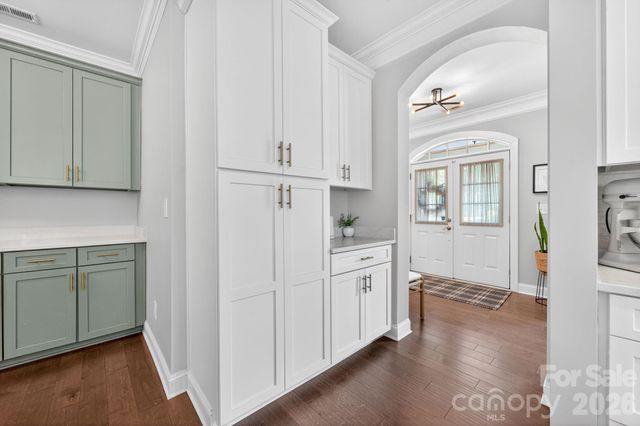 1824 Laveta Road, Charlotte, NC 28269