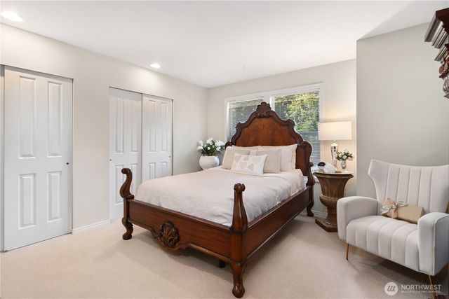 1524 Marine Drive, Bremerton, WA 98312