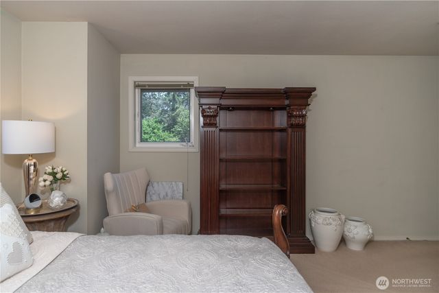 1524 Marine Drive, Bremerton, WA 98312