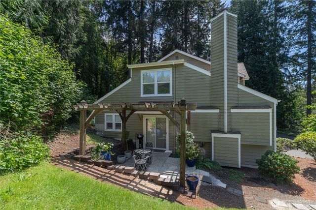 1524 Marine Drive, Bremerton, WA 98312