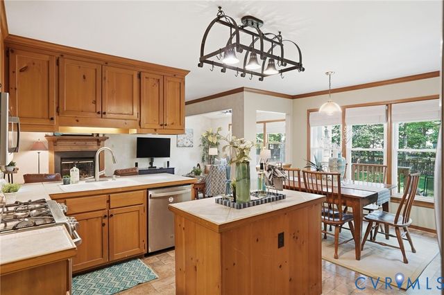 9203 Fetlock Dr, Mechanicsville, VA 23116