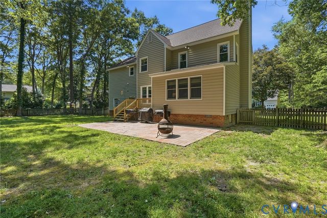 9203 Fetlock Dr, Mechanicsville, VA 23116
