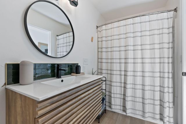 63210 Deschutes Market Road, Bend, OR 97701