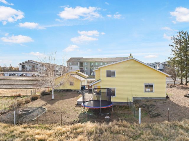 63210 Deschutes Market Road, Bend, OR 97701