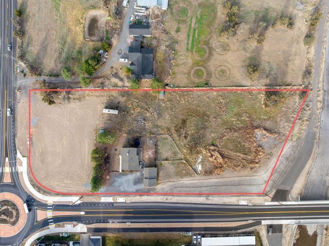 63210 Deschutes Market Road, Bend, OR 97701