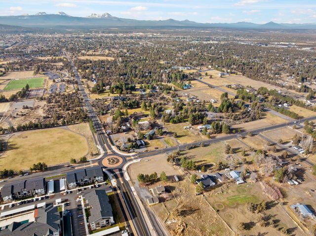 63210 Deschutes Market Road, Bend, OR 97701