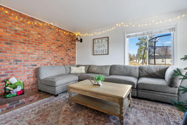 63210 Deschutes Market Road, Bend, OR 97701