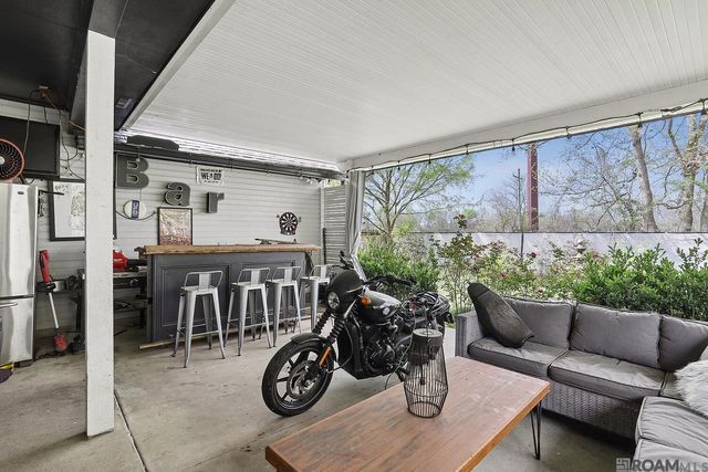 17197 Chenier Dr, Prairieville, LA 70769