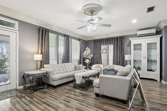 17197 Chenier Dr, Prairieville, LA 70769