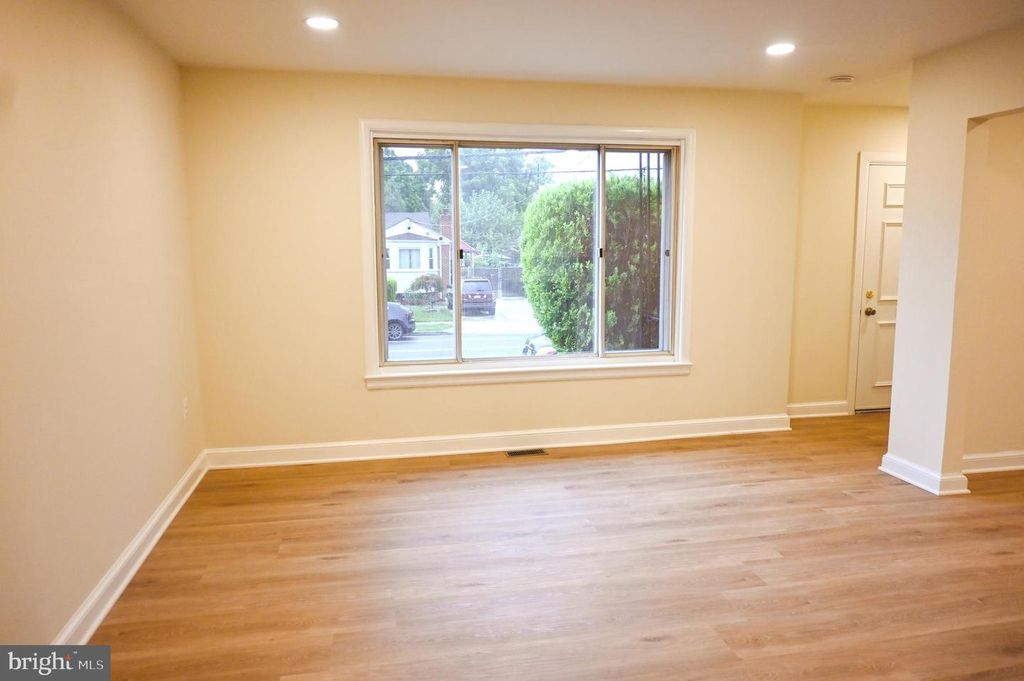 6608 23RD AVE, Hyattsville, MD 20782
