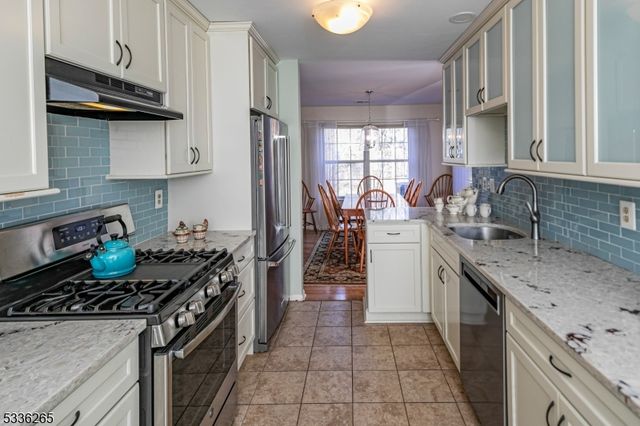 46 Haverhill Ct, Montgomery Twp., NJ 08540