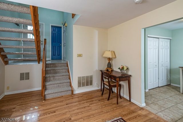 46 Haverhill Ct, Montgomery Twp., NJ 08540