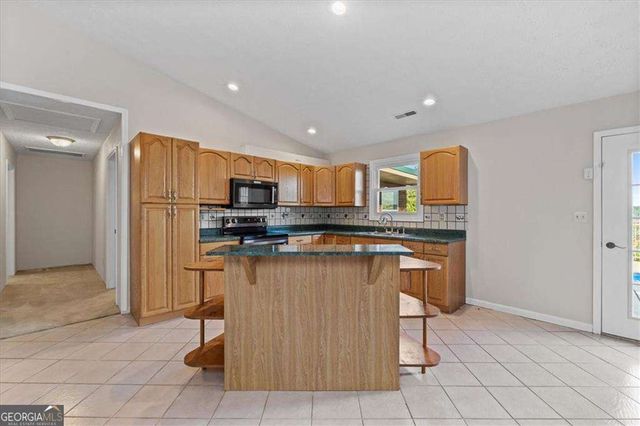 2271 Slate Mine Road SE, Fairmount, GA 30139