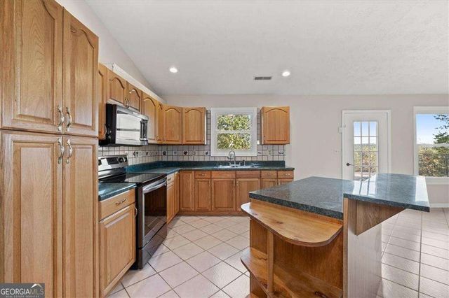 2271 Slate Mine Road SE, Fairmount, GA 30139