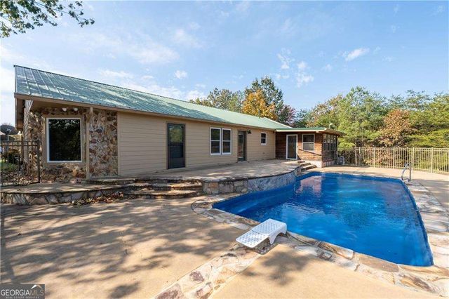 2271 Slate Mine Road SE, Fairmount, GA 30139