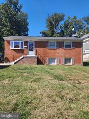 2036 CUMBERLAND DR, Woodbridge, VA 22191