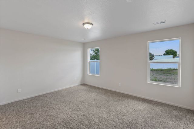 609 S Manifold Ln, Spokane Valley, WA 99016