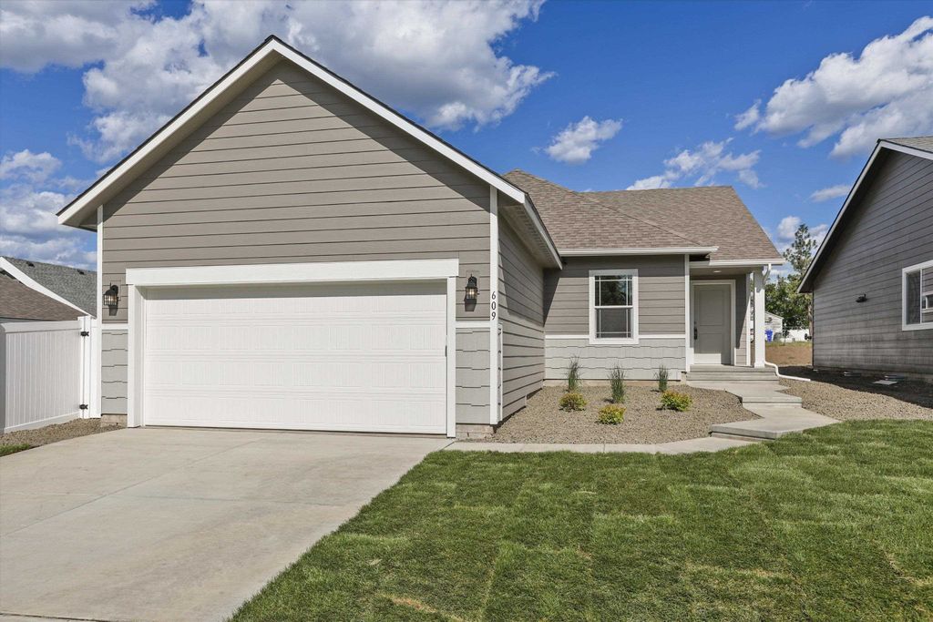 609 S Manifold Ln, Spokane Valley, WA 99016 photo 1