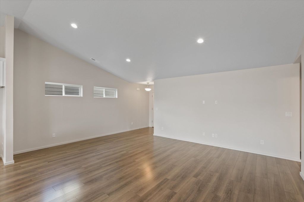 609 S Manifold Ln, Spokane Valley, WA 99016 photo 5