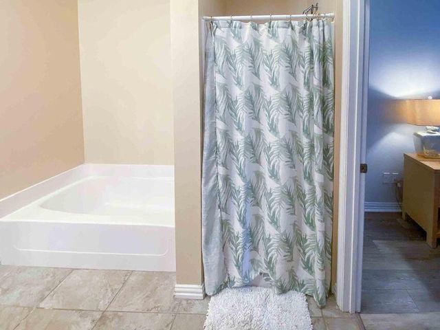 116 Dolphin Road, Mary Esther, FL 32569