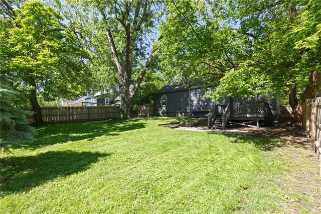 6739 Roe Avenue, Prairie Village, KS 66208