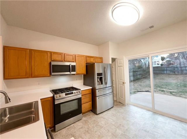 1639 Woodsford NW Road, Kennesaw, GA 30152