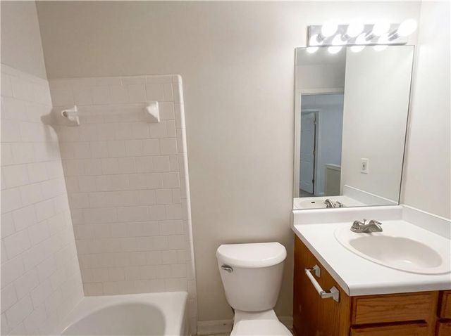 1639 Woodsford NW Road, Kennesaw, GA 30152