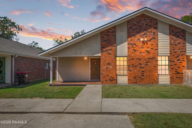 313 Titan Drive B, Lafayette, LA 70508