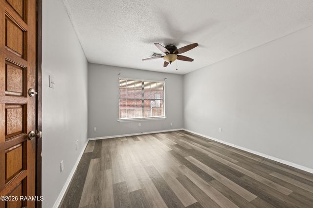 313 Titan Drive B, Lafayette, LA 70508