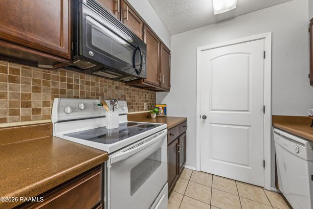 313 Titan Drive B, Lafayette, LA 70508