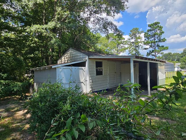 1075 Mockingbird Lane, Manning, SC 29102