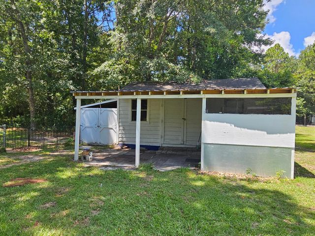 1075 Mockingbird Lane, Manning, SC 29102