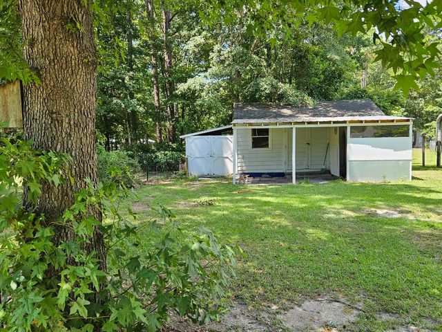 1075 Mockingbird Lane, Manning, SC 29102