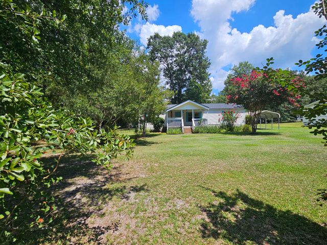 1075 Mockingbird Lane, Manning, SC 29102