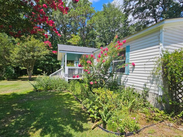 1075 Mockingbird Lane, Manning, SC 29102