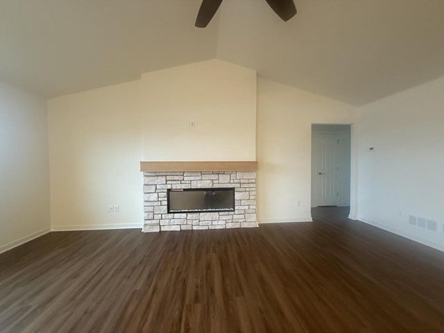 782 Golf DRIVE, Jefferson, WI 53549