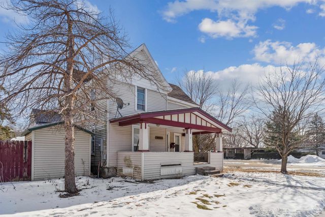 1422 Main Street, Cedar Falls, IA 50613