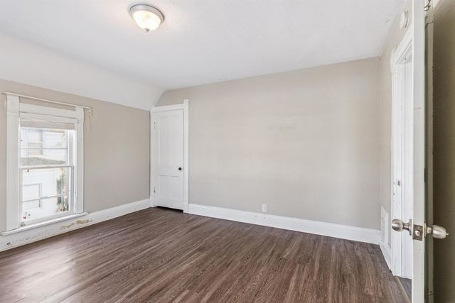 1422 Main Street, Cedar Falls, IA 50613