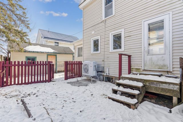 1422 Main Street, Cedar Falls, IA 50613