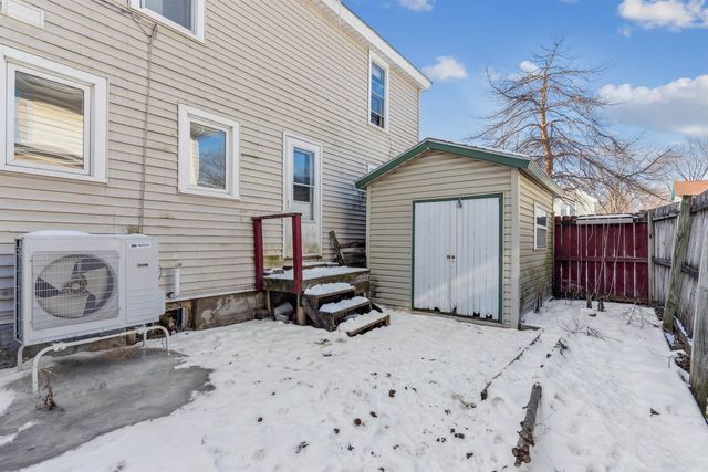 1422 Main Street, Cedar Falls, IA 50613