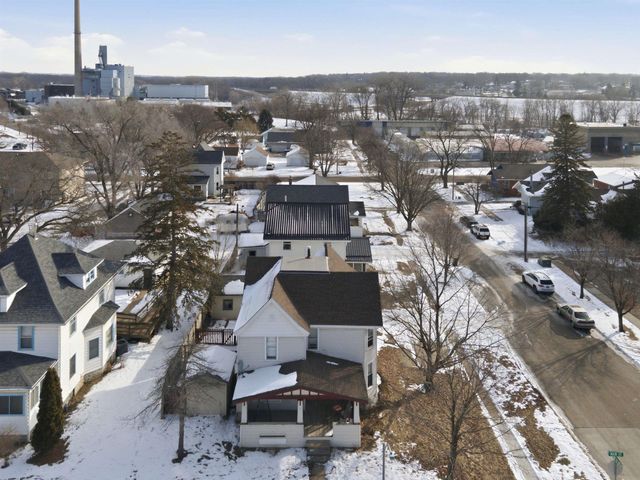 1422 Main Street, Cedar Falls, IA 50613