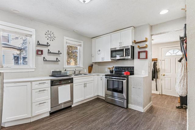 1422 Main Street, Cedar Falls, IA 50613